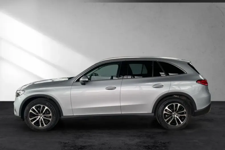 Mercedes-Benz GLC 200 din 2024 cu 13.450 km - oferta MER114209 - foto 2