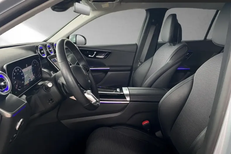 Mercedes-Benz GLC 200 din 2024 cu 13.450 km - oferta MER114209 - foto 7