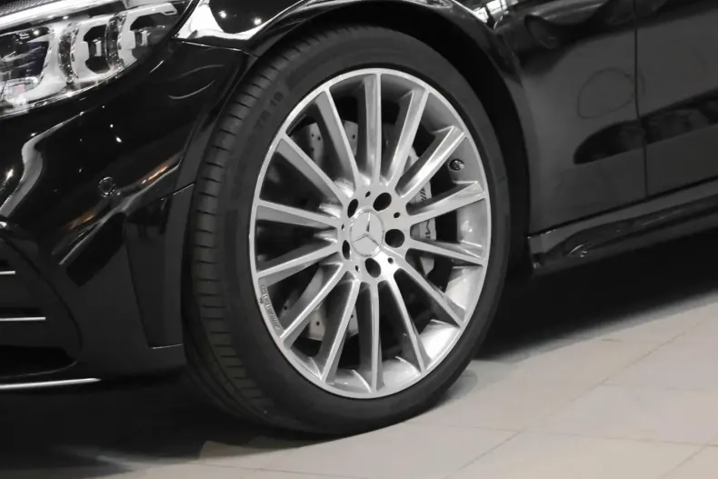 Mercedes-Benz C 43 AMG din 2023 cu 34.209 km - oferta MER114214 - foto 7