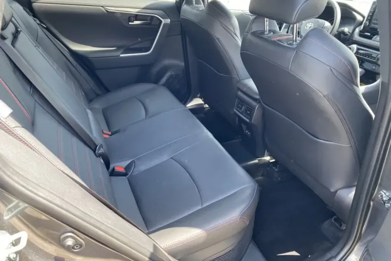 Toyota RAV4 din 2022 cu 39.300 km - oferta TOY114229 - foto 7