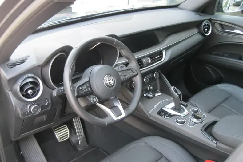 Alfa Romeo Stelvio din 2023 cu 25.500 km - oferta ALF114230 - foto 8