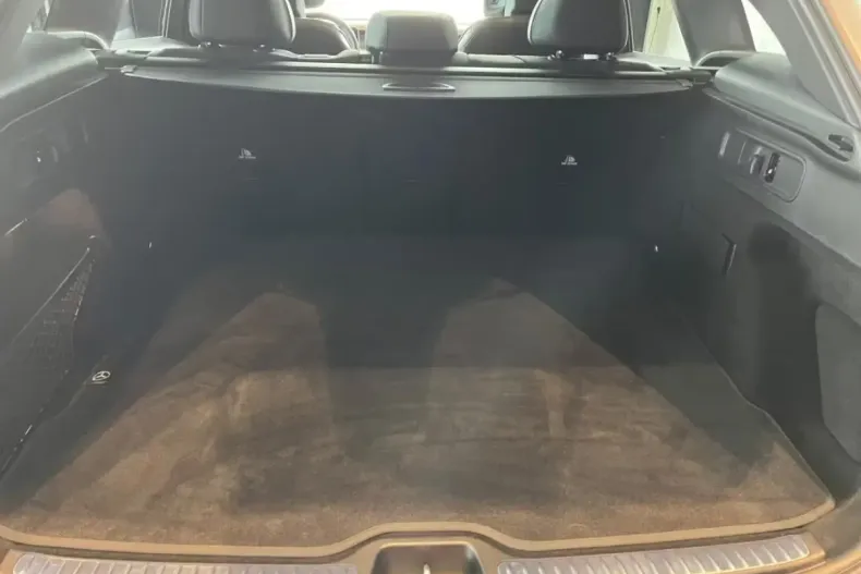 Mercedes-Benz GLC 200 din 2023 cu 14.600 km - oferta MER114231 - foto 7