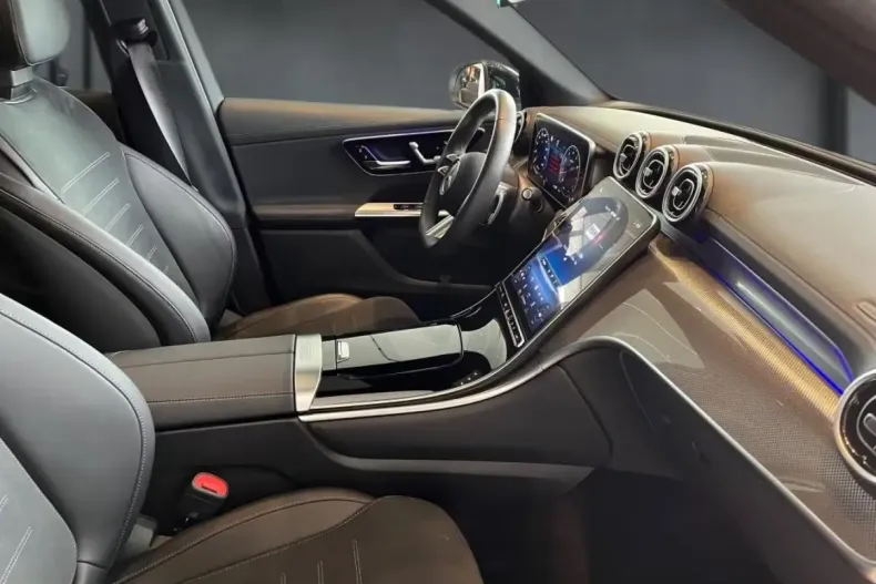 Mercedes-Benz GLC 200 din 2023 cu 14.600 km - oferta MER114231 - foto 8