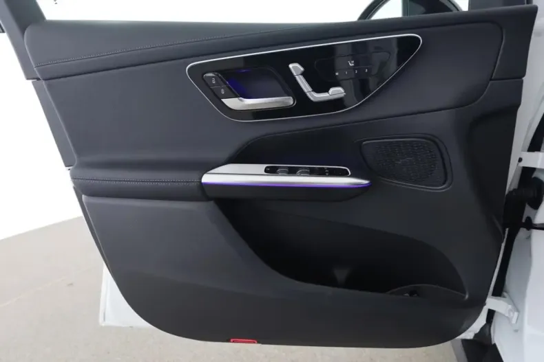 Mercedes-Benz GLC 200 din 2024 cu 24.600 km - oferta MER114232 - foto 6