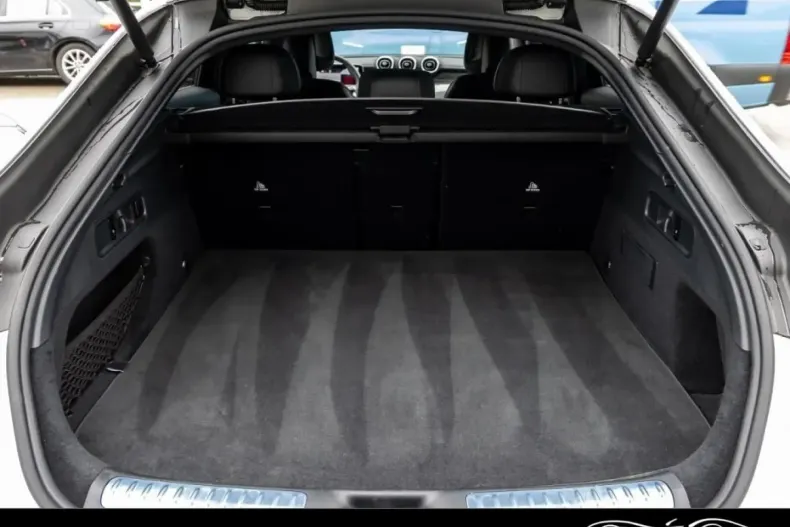 Mercedes-Benz GLC 200 din 2024 cu 15.200 km - oferta MER114253 - foto 6