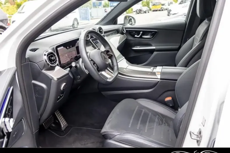 Mercedes-Benz GLC 200 din 2024 cu 15.200 km - oferta MER114253 - foto 13