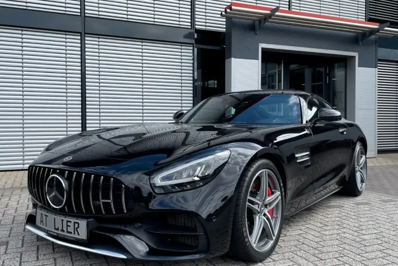 Mercedes-Benz AMG GT din 2021 cu 23.453 km - oferta MER114255 - foto 1