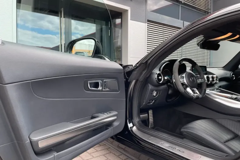 Mercedes-Benz AMG GT din 2021 cu 23.453 km - oferta MER114255 - foto 10