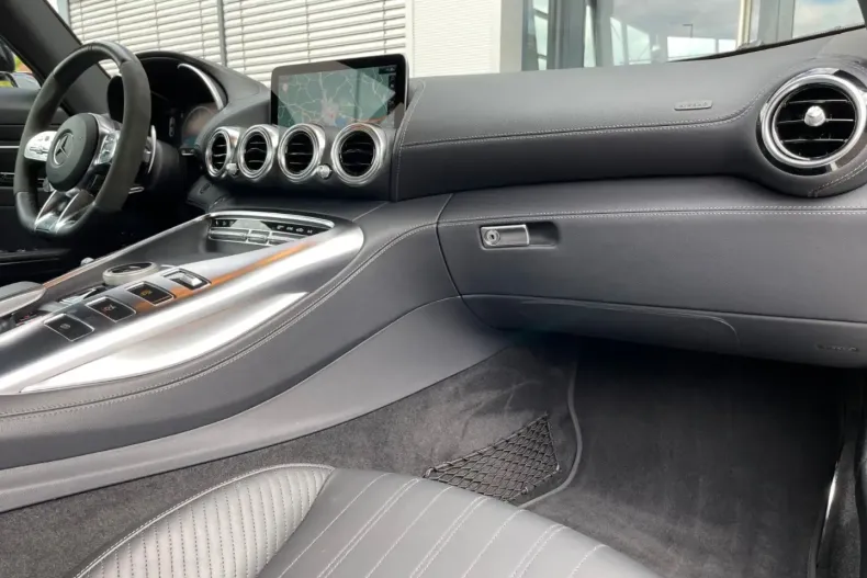 Mercedes-Benz AMG GT din 2021 cu 23.453 km - oferta MER114255 - foto 18