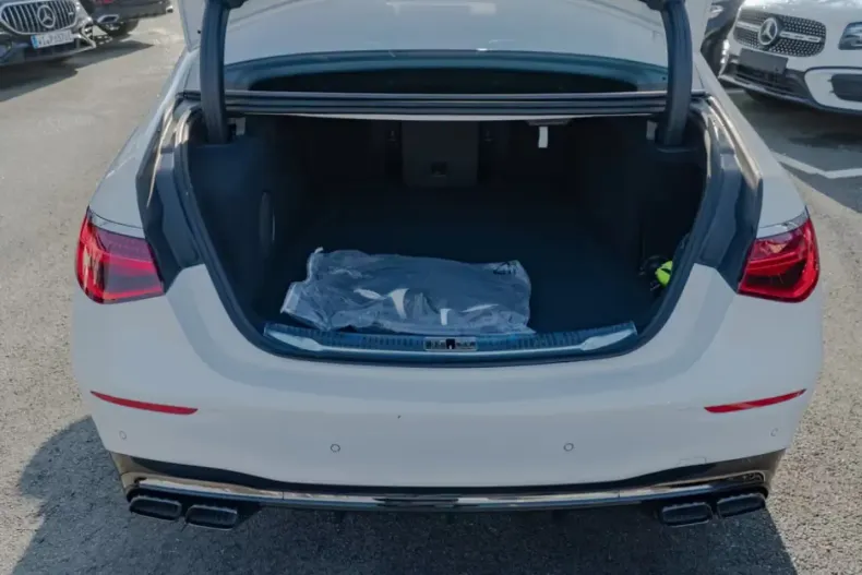 Mercedes-Benz GLS 63 din 2025 cu 14.500 km - oferta MER114259 - foto 3