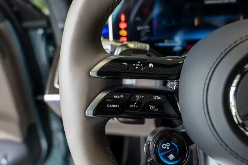 Mercedes-Benz S 63 AMG din 2024 cu 7.953 km - oferta MER114260 - foto 11