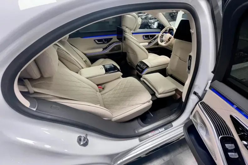 Mercedes-Benz S 580 din 2024 cu 9.165 km - oferta MER114263 - foto 9