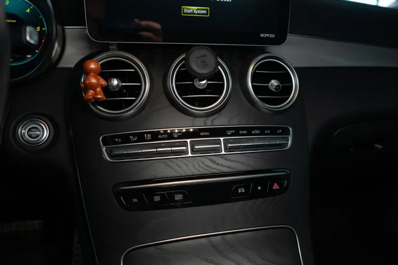 Mercedes-Benz GLC 400 din 2020 cu 75.000 km - oferta MER114269 - foto 14