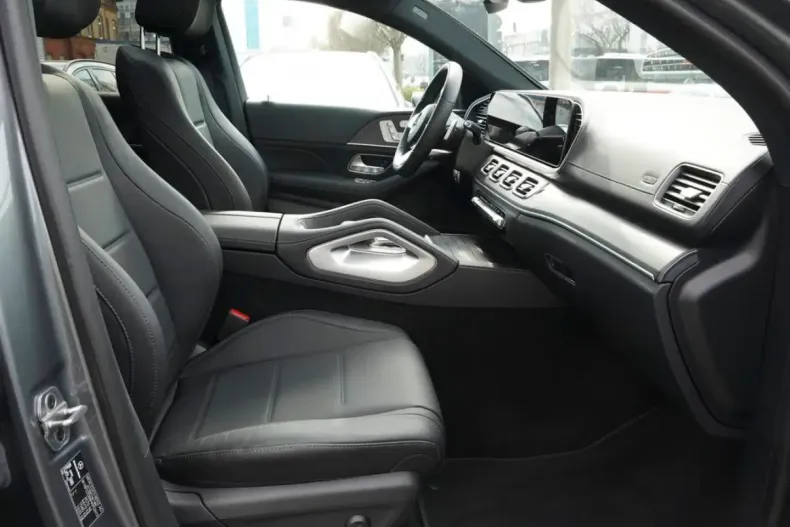 Mercedes-Benz GLE 400 din 2023 cu 15.900 km - oferta MER114271 - foto 7