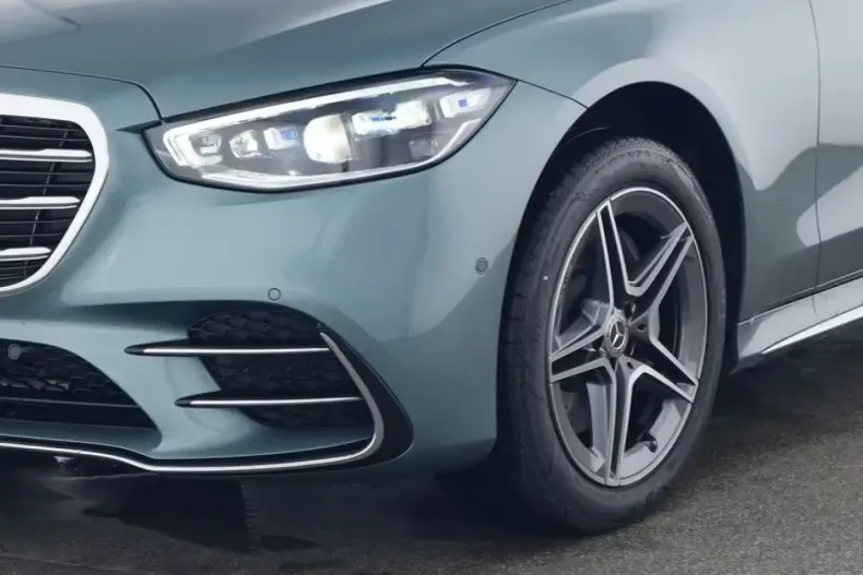 Mercedes-Benz S 500 din 2024 cu 4.709 km - oferta MER114273 - foto 4