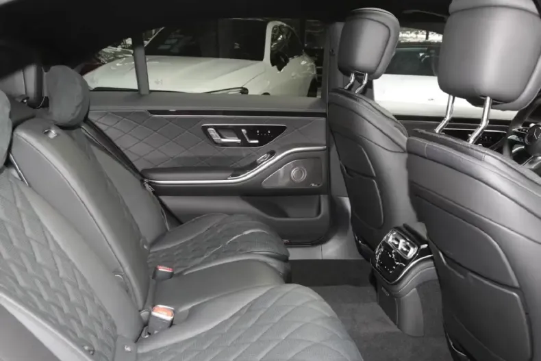 Mercedes-Benz S 580 din 2025 cu 6.400 km - oferta MER114276 - foto 9