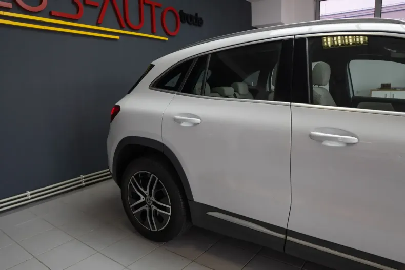 Mercedes-Benz GLA 250 din 2020 cu 77.000 km - oferta MER114279 - foto 5