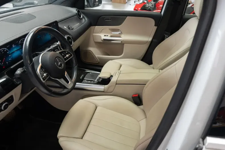 Mercedes-Benz GLA 250 din 2020 cu 77.000 km - oferta MER114279 - foto 10