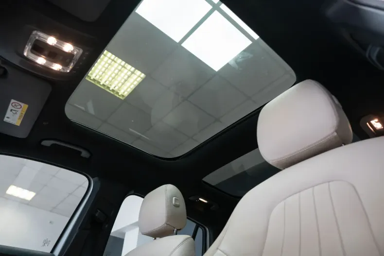 Mercedes-Benz GLA 250 din 2020 cu 77.000 km - oferta MER114279 - foto 11