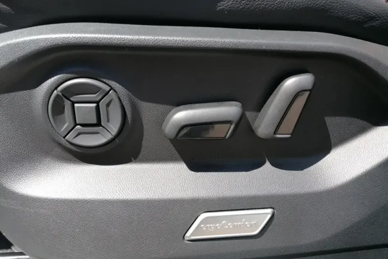 Volkswagen Touareg din 2024 cu 30.769 km - oferta VOL114280 - foto 12