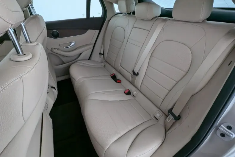 Mercedes-Benz GLC 300 din 2022 cu 70.700 km - oferta MER114299 - foto 15