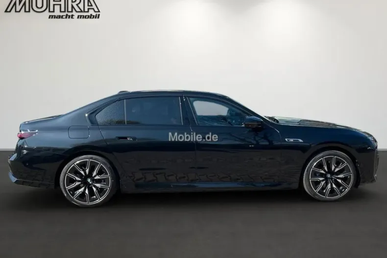 BMW M760 din 2024 cu 20.823 km - oferta BMW114309 - foto 3