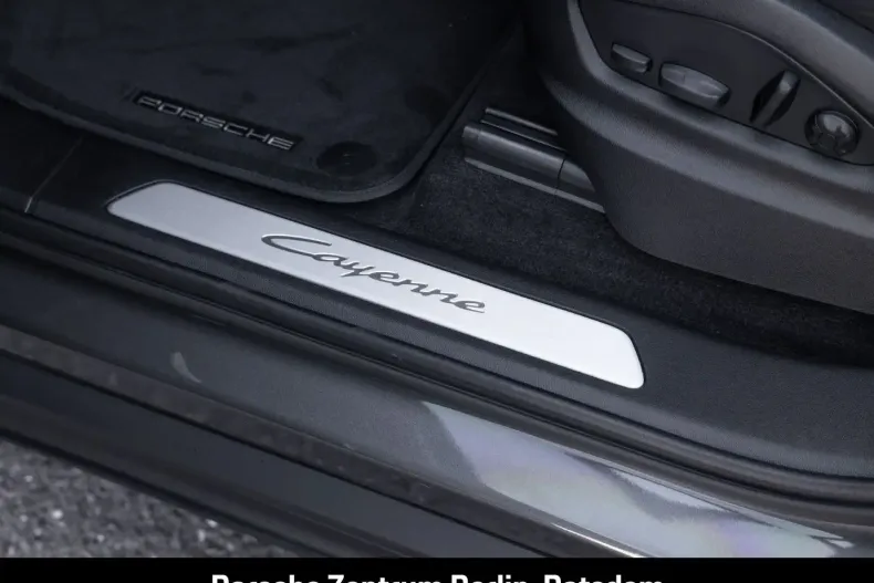 Porsche Cayenne din 2023 cu 22.562 km - oferta POR114320 - foto 19