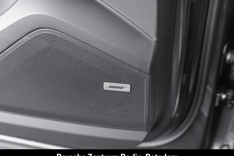 Porsche Cayenne din 2023 cu 22.562 km - oferta POR114320 - foto 25