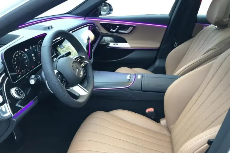 Mercedes-Benz E 300 din 2024 cu 10.871 km - oferta MER114323 - foto 5