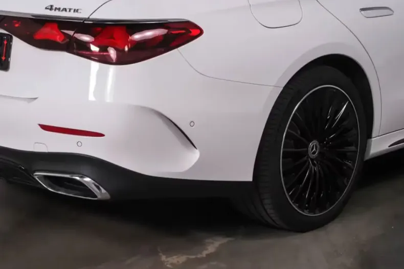 Mercedes-Benz E 300 din 2024 cu 10.390 km - oferta MER114325 - foto 2