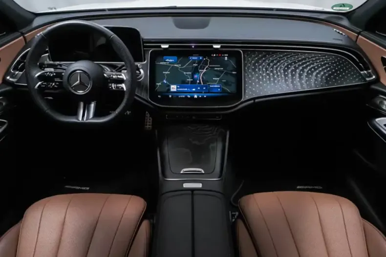 Mercedes-Benz E 300 din 2024 cu 10.390 km - oferta MER114325 - foto 4