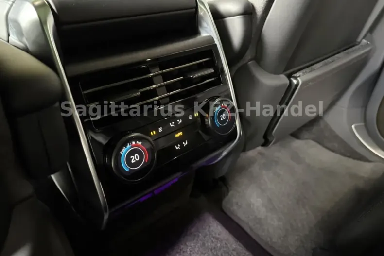 Land Rover Range Rover din 2024 cu 21.000 km - oferta LAN114334 - foto 16