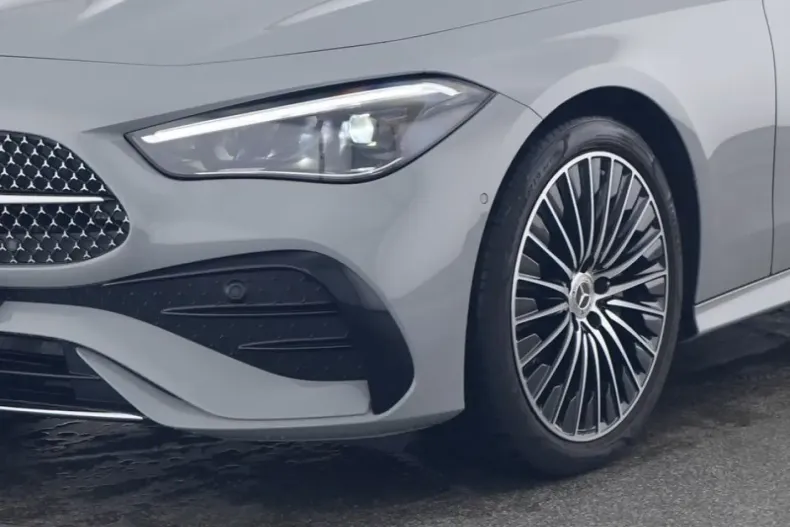 Mercedes-Benz CLE 200 din 2024 cu 18.081 km - oferta MER114335 - foto 3