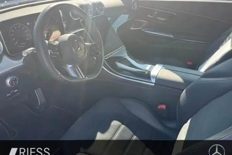 Mercedes-Benz CLE 450 din 2024 cu 43.862 km - oferta MER114338 - foto 9