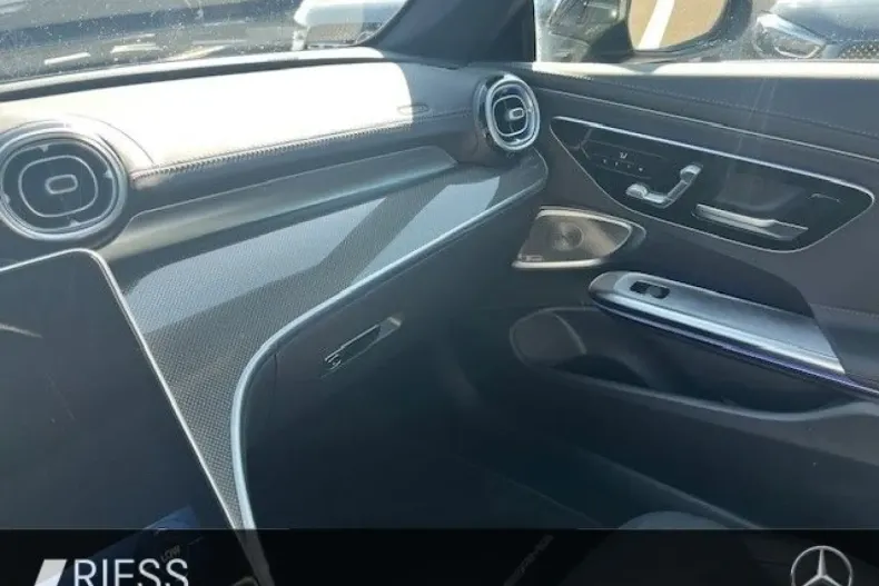 Mercedes-Benz CLE 450 din 2024 cu 43.862 km - oferta MER114338 - foto 12