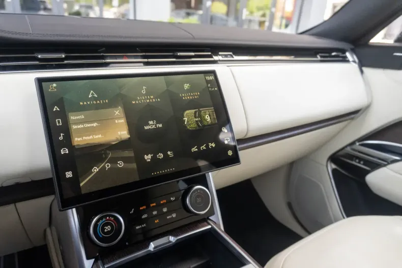 Land Rover Range Rover din 2023 cu 37.288 km - oferta LAN114339 - foto 20