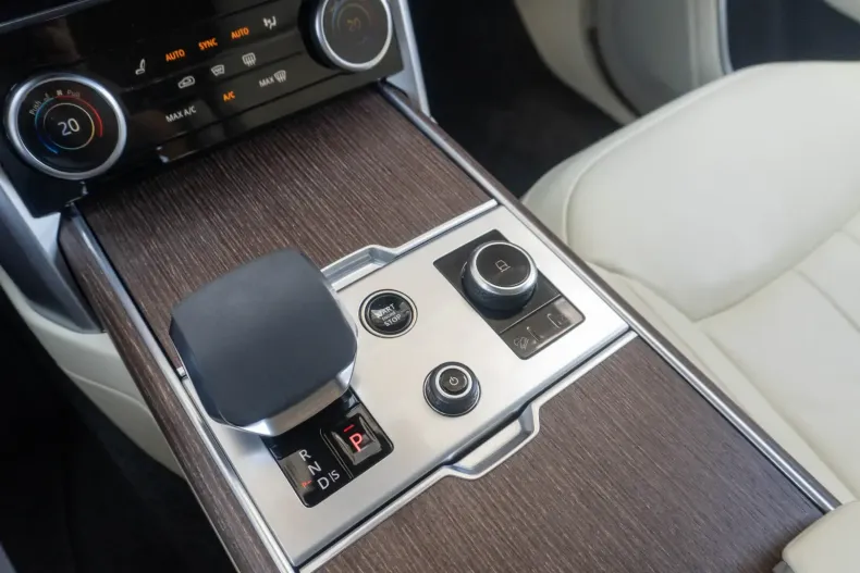 Land Rover Range Rover din 2023 cu 37.288 km - oferta LAN114339 - foto 28