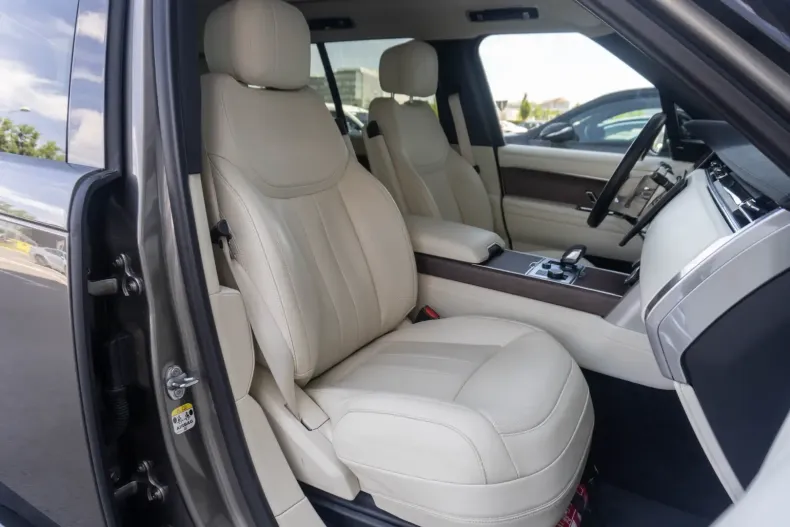 Land Rover Range Rover din 2023 cu 37.288 km - oferta LAN114339 - foto 32