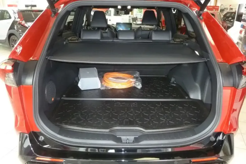 Toyota RAV4 din 2024 cu 7.500 km - oferta TOY114340 - foto 11