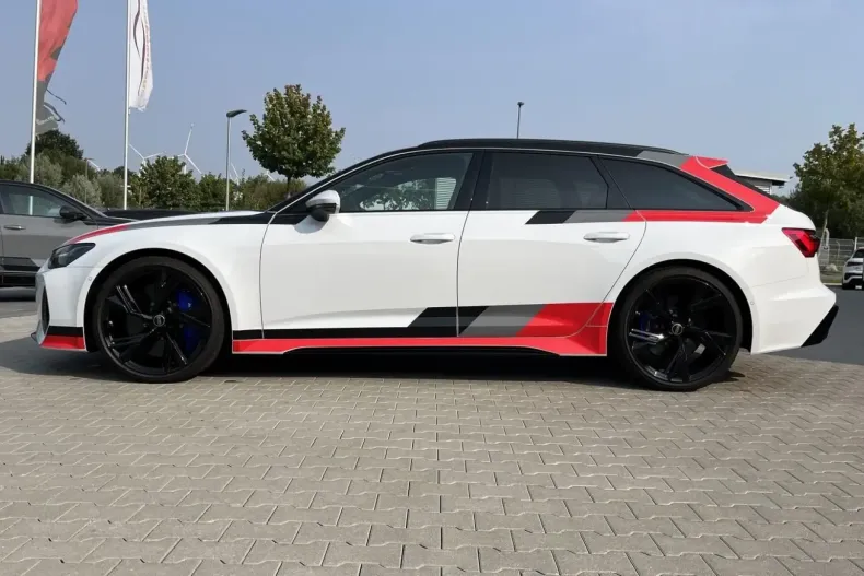 Audi RS6 din 2023 cu 1.501 km - oferta AUD114354 - foto 9