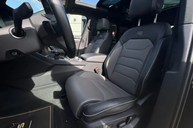 Volkswagen Touareg din 2021 cu 84.500 km - oferta VOL114358 - foto 24