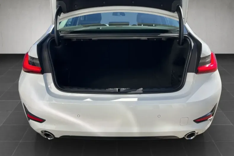 BMW 320 din 2021 cu 100.000 km - oferta BMW114361 - foto 14