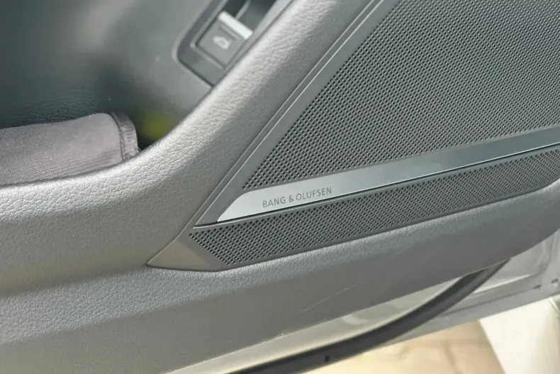 Audi RS6 din 2024 cu 16.000 km - oferta AUD114366 - foto 22