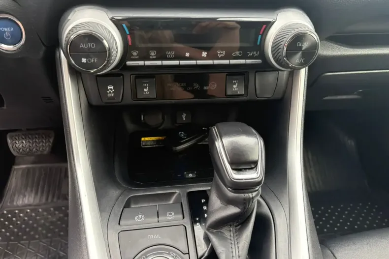 Toyota RAV4 din 2021 cu 117.350 km - oferta TOY114372 - foto 11