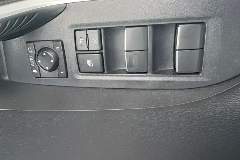 Toyota RAV4 din 2021 cu 117.350 km - oferta TOY114372 - foto 13