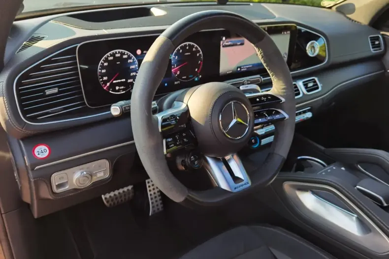 Mercedes-Benz GLE 63 AMG din 2023 cu 9.250 km - oferta MER114380 - foto 12