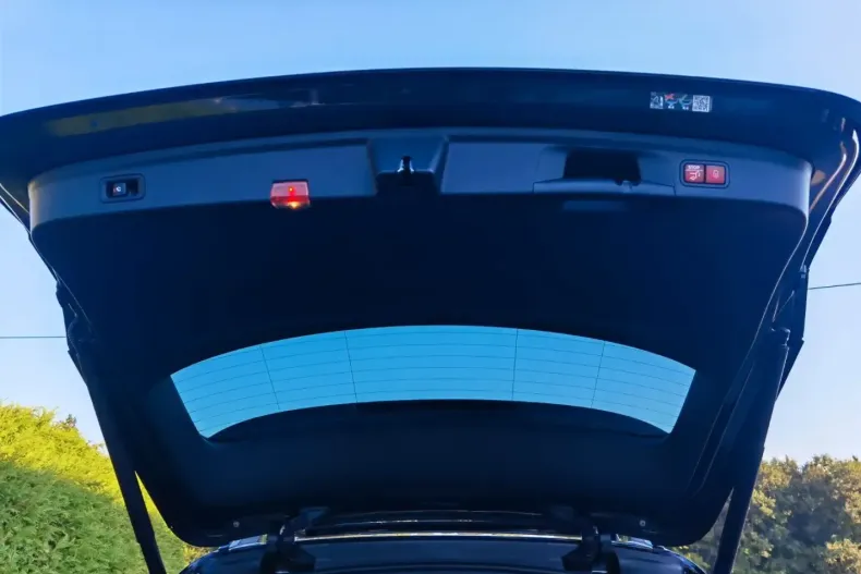 Mercedes-Benz GLE 63 AMG din 2023 cu 9.250 km - oferta MER114380 - foto 47