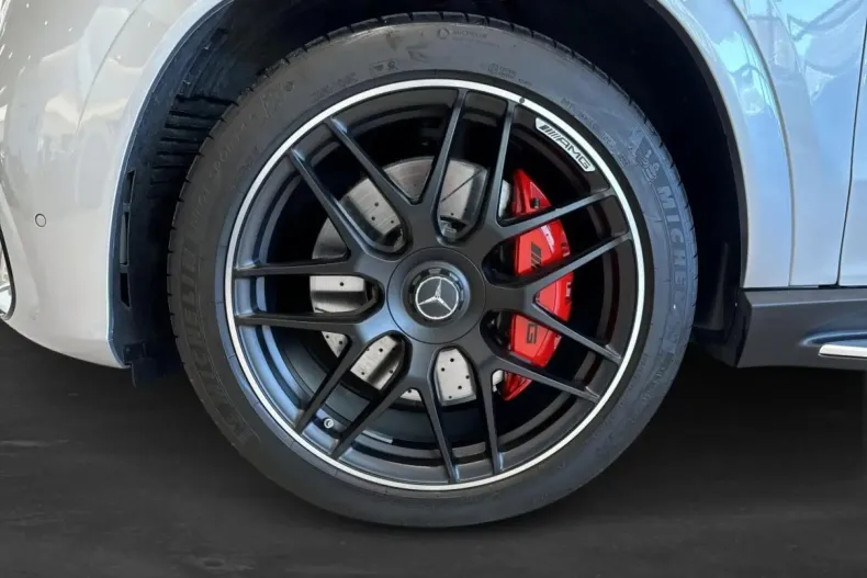 Mercedes-Benz GLE 63 AMG din 2024 cu 4.750 km - oferta MER114382 - foto 5