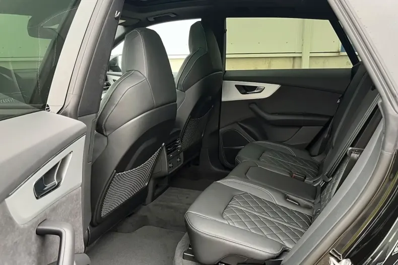 Audi Q8 din 2025 cu 10 km - oferta AUD114388 - foto 8