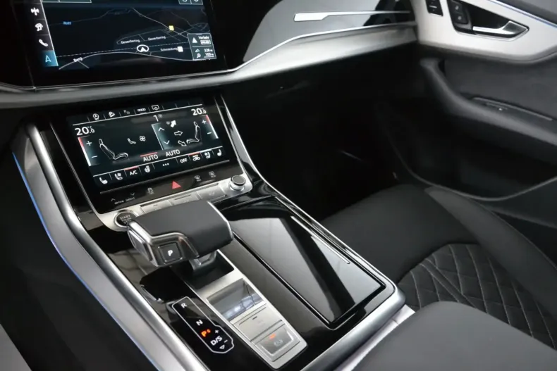 Audi Q8 din 2025 cu 1.500 km - oferta AUD114389 - foto 2